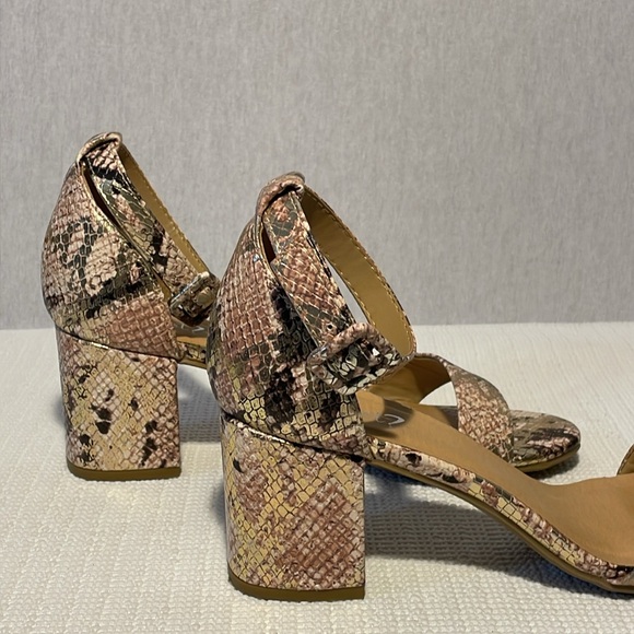 Y. Not?. Snake skin, heel sandals. 9M - Picture 4 of 9